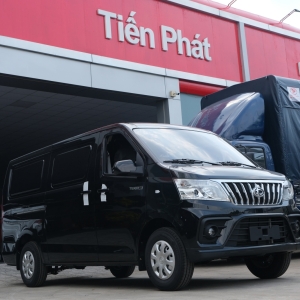 kham-pha-xe-tai-van-tera-v8-tien-nghi-nhu-o-to-manh-me-nhu-xe-tai